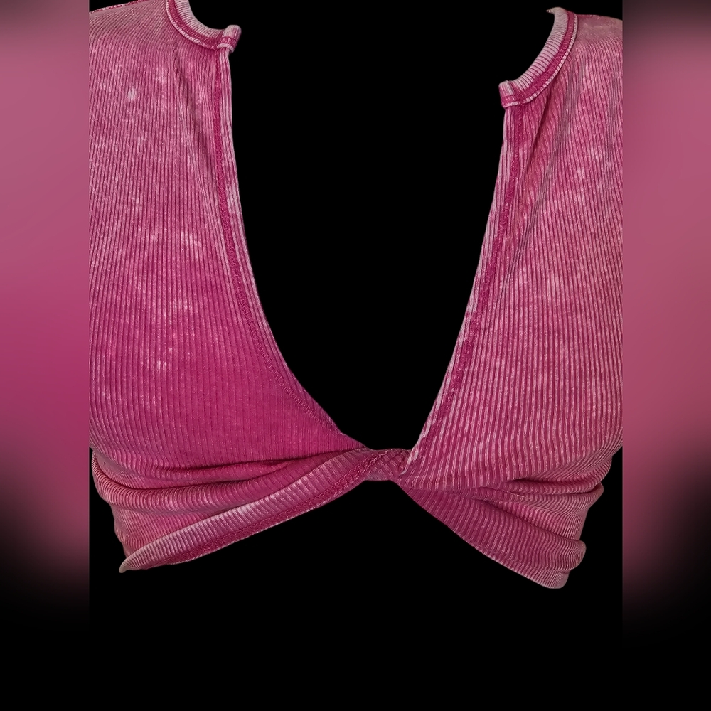 NWT Women's Pink Crop Top Various Sizes - Picture 2 of 5